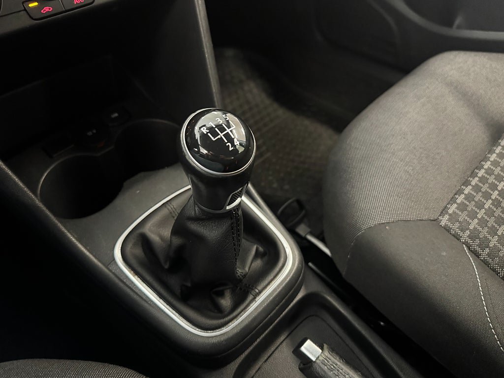 Vehicle Image 22