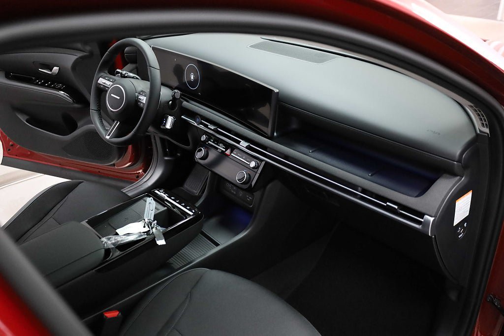 Vehicle Image 13