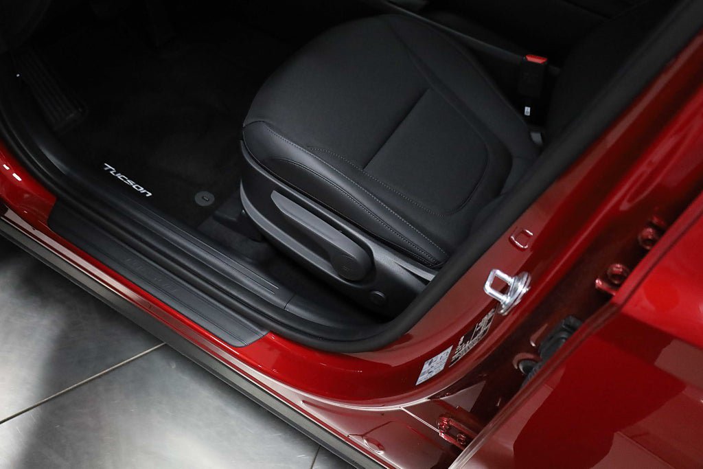 Vehicle Image 18