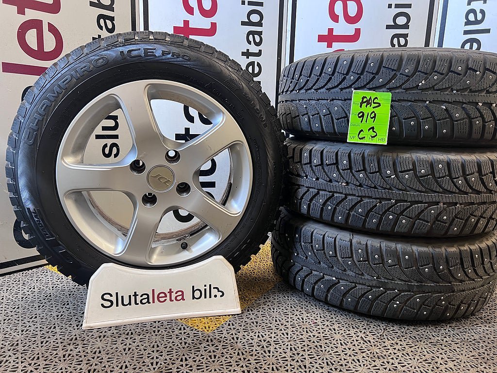 Vehicle Image 21