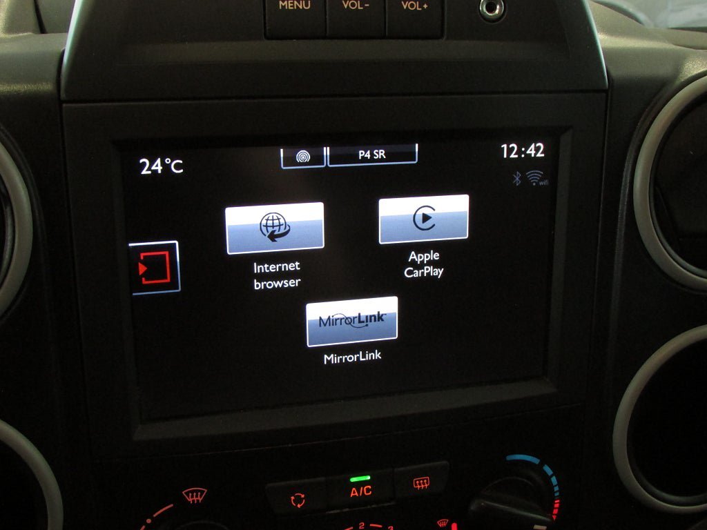 Vehicle Image 13
