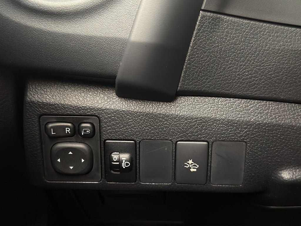 Vehicle Image 28