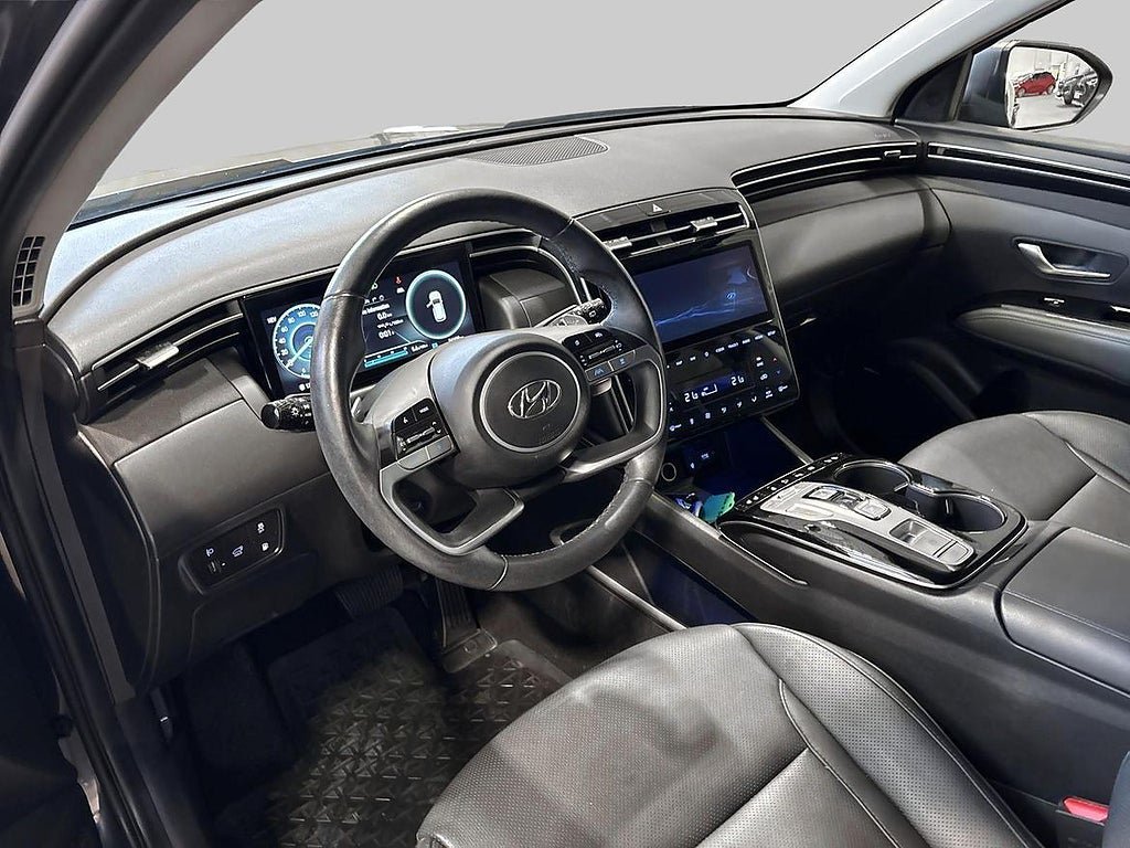 Vehicle Image 13