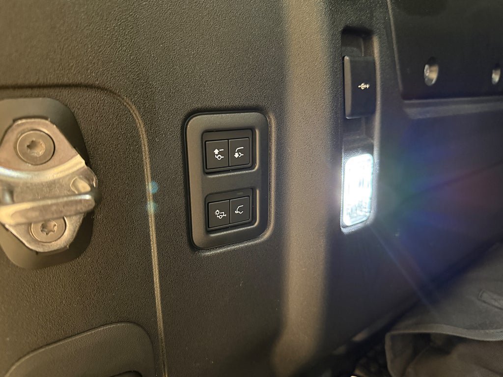 Vehicle Image 26