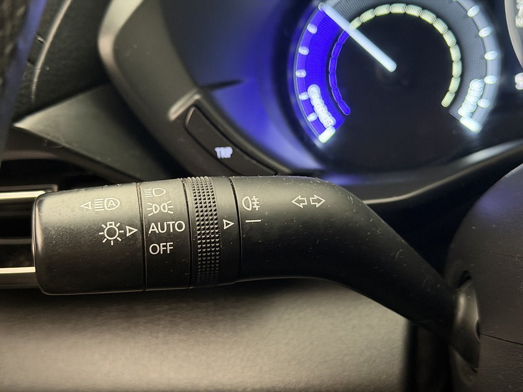 Vehicle Image 28
