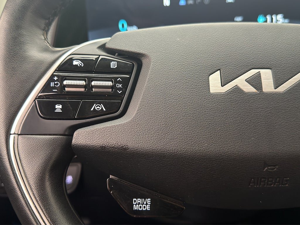 Vehicle Image 27
