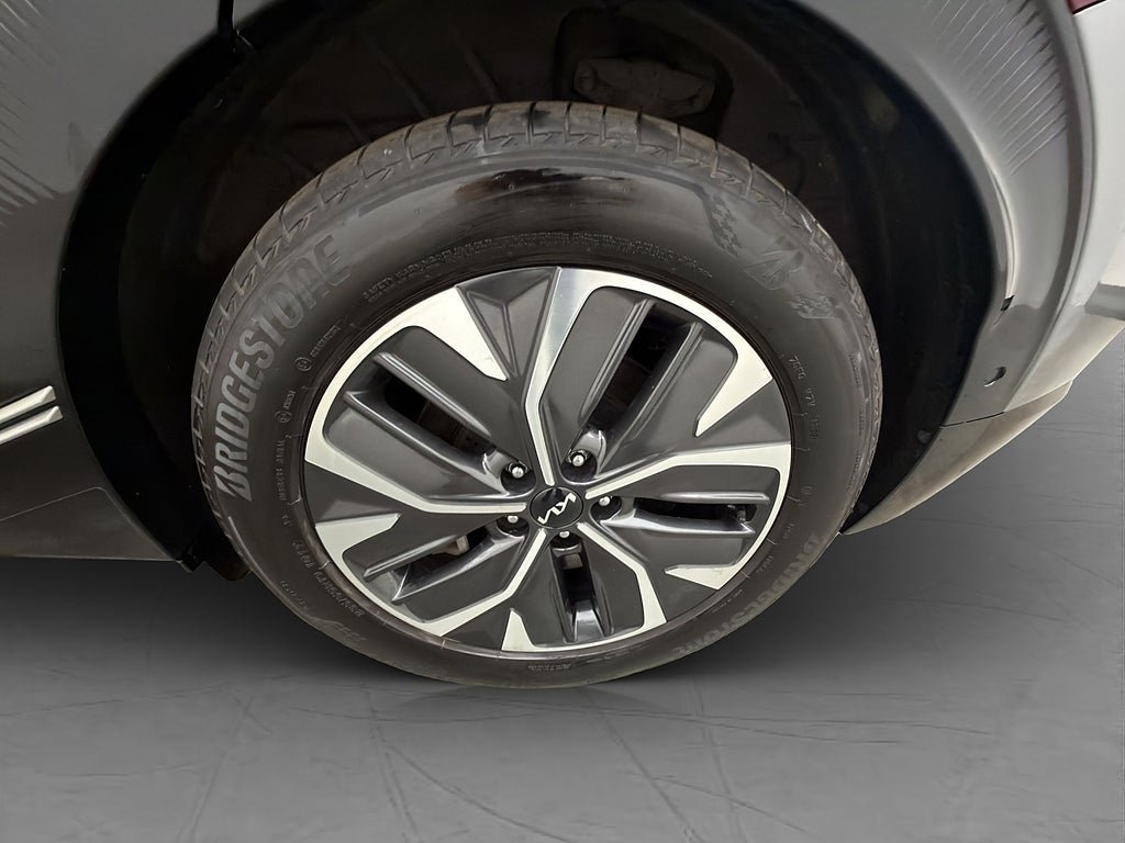 Vehicle Image 31