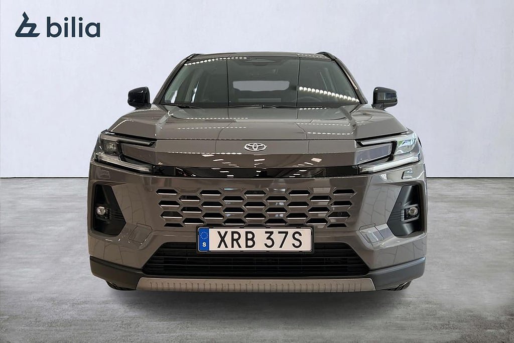 Vehicle Image 6