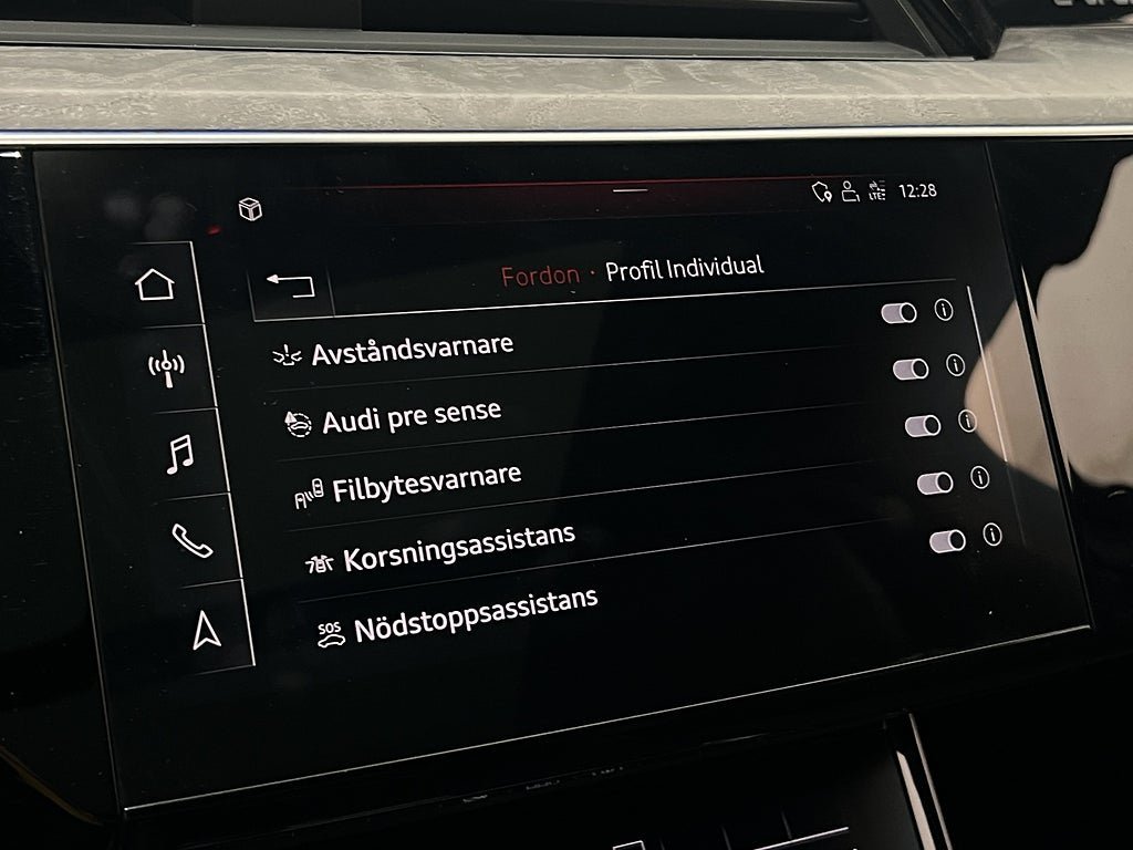 Vehicle Image 28