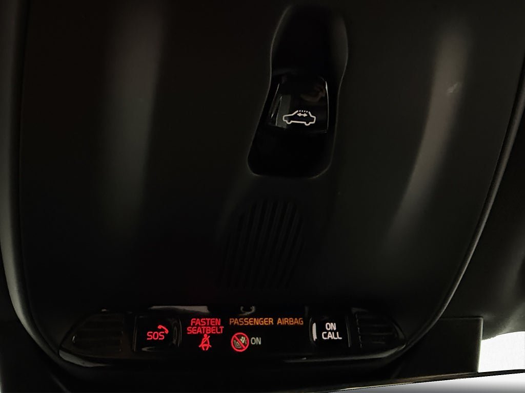 Vehicle Image 23