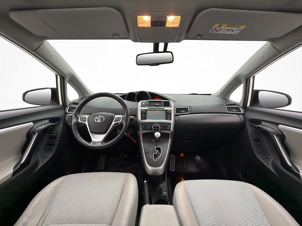 Vehicle Image 14
