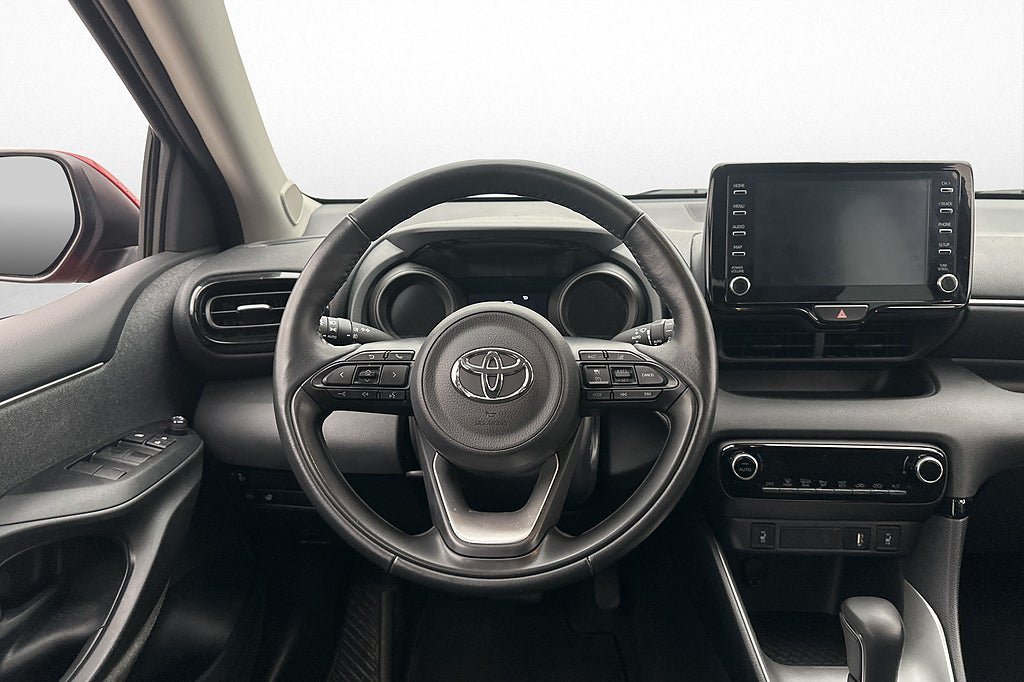 Vehicle Image 10