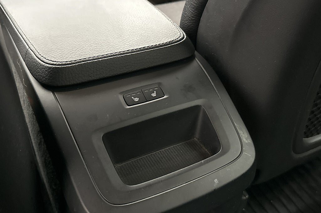 Vehicle Image 26