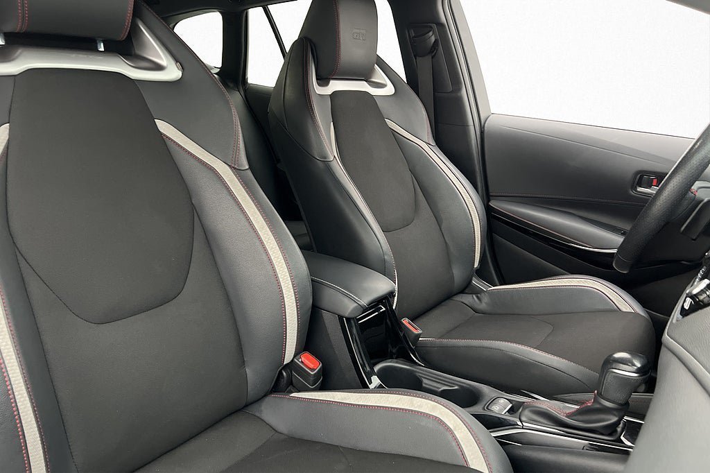 Vehicle Image 21