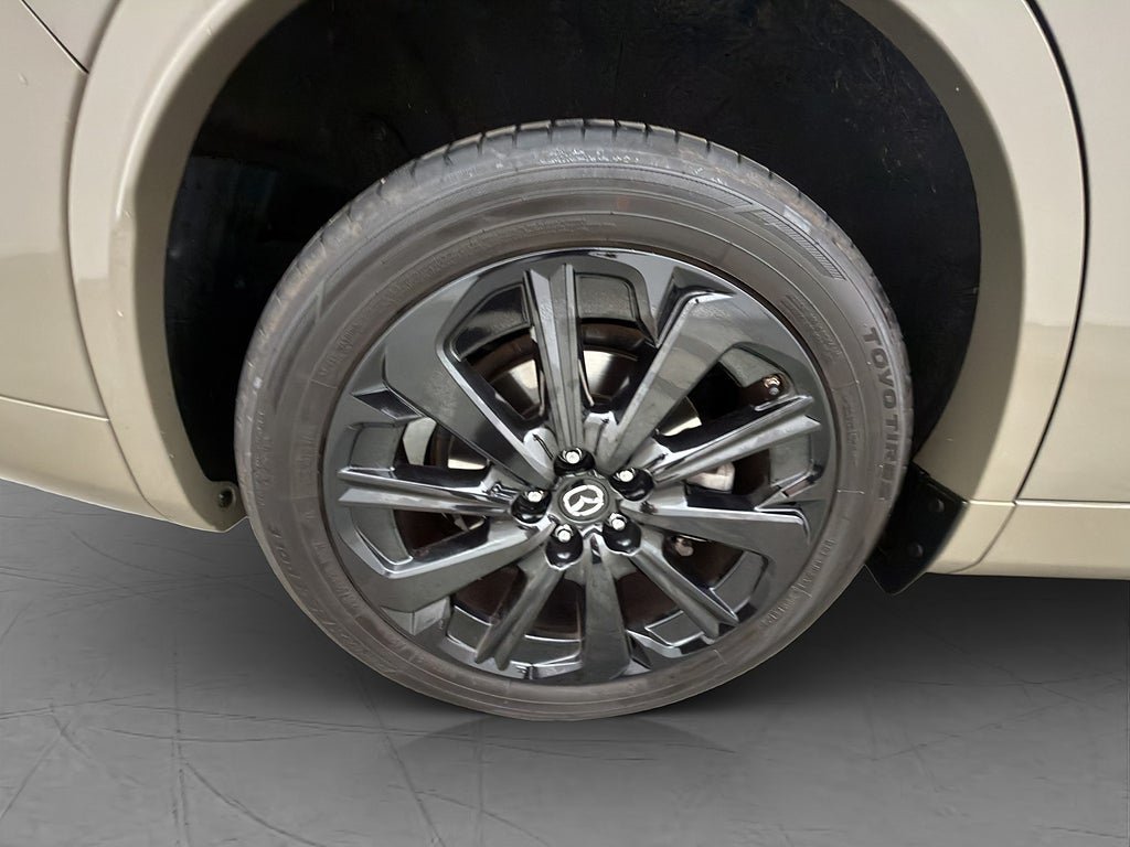 Vehicle Image 38