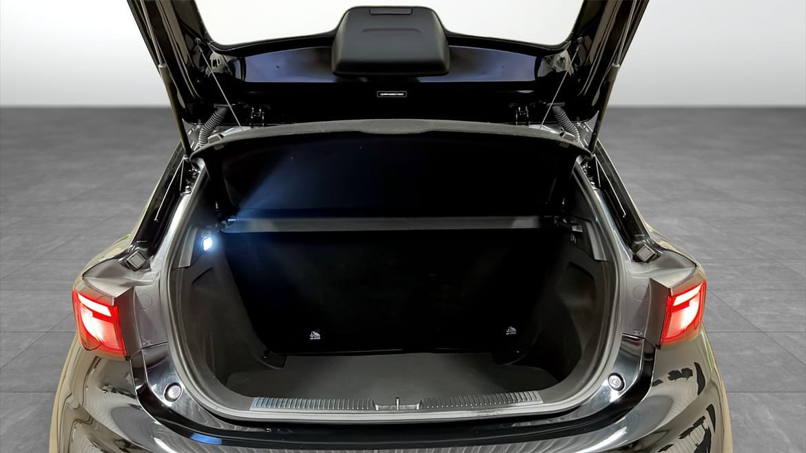 Vehicle Image 12