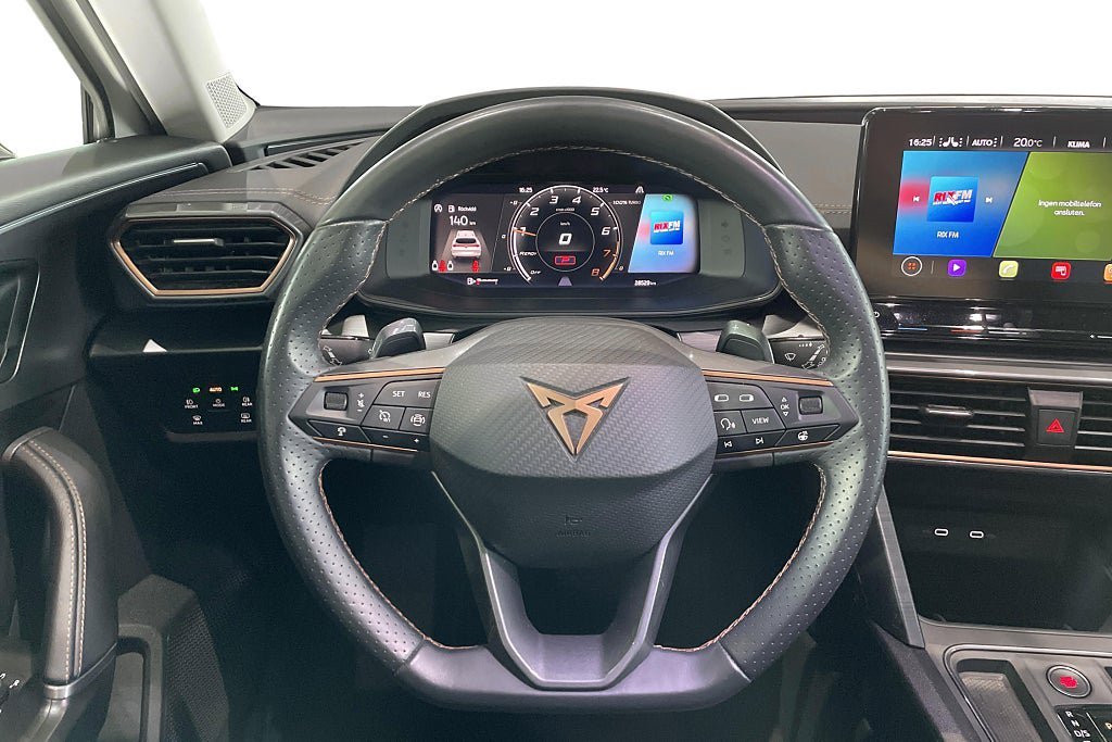 Vehicle Image 16