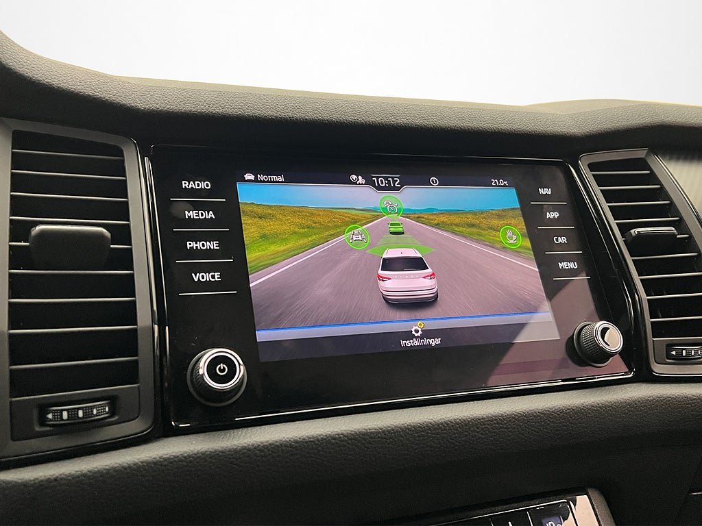 Vehicle Image 21