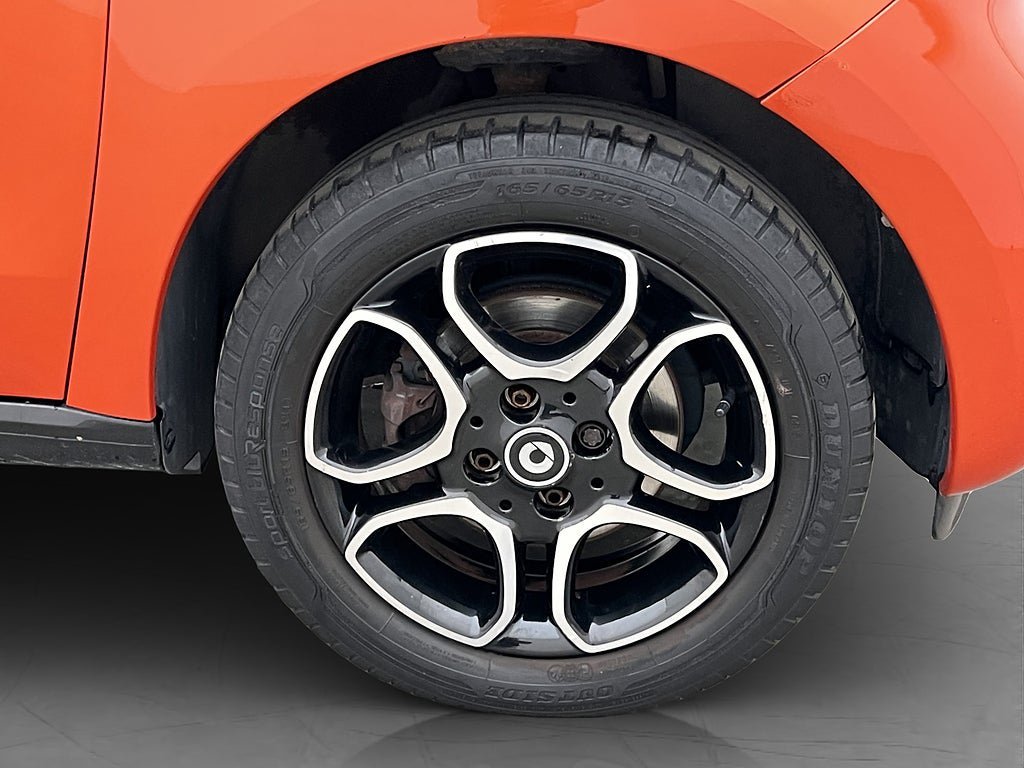 Vehicle Image 24
