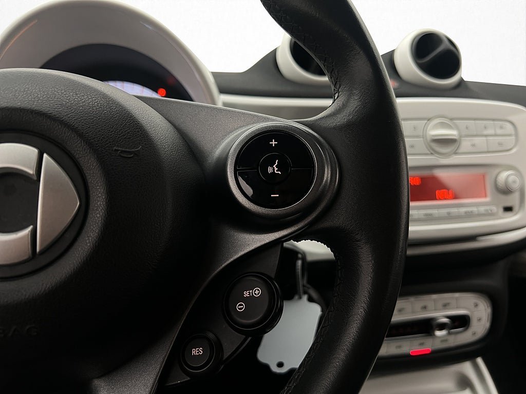 Vehicle Image 28
