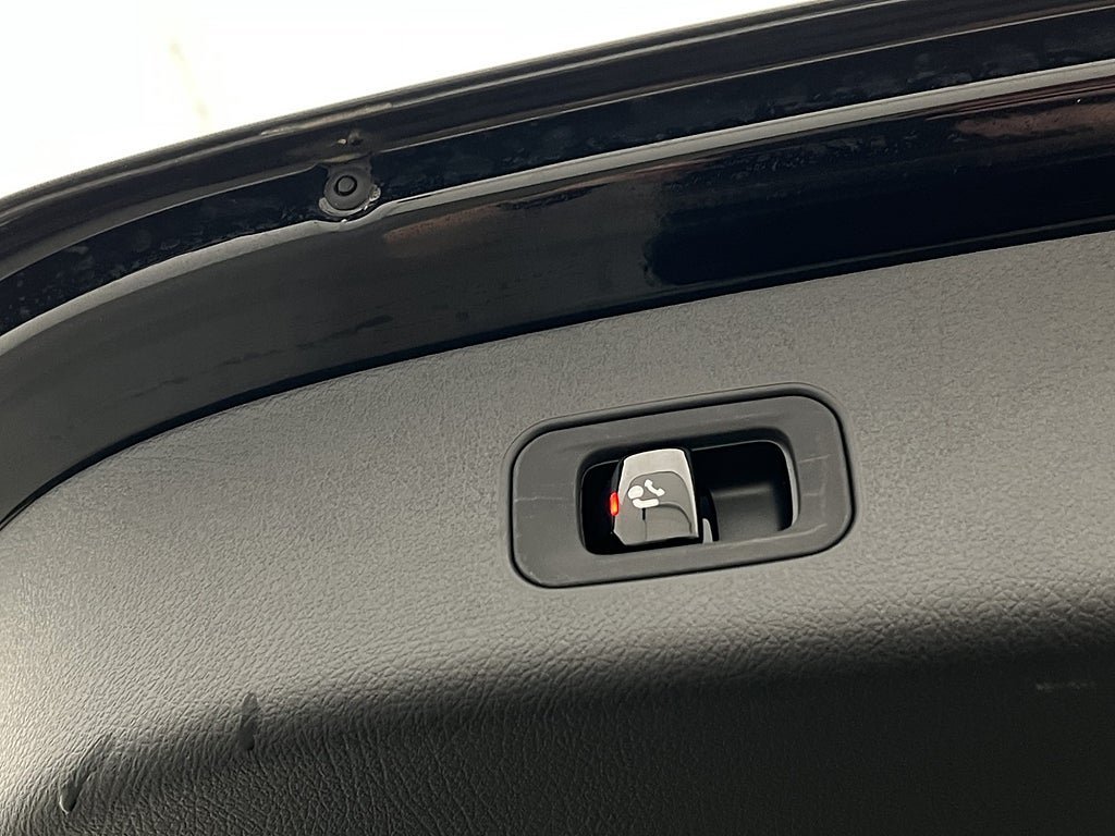 Vehicle Image 28