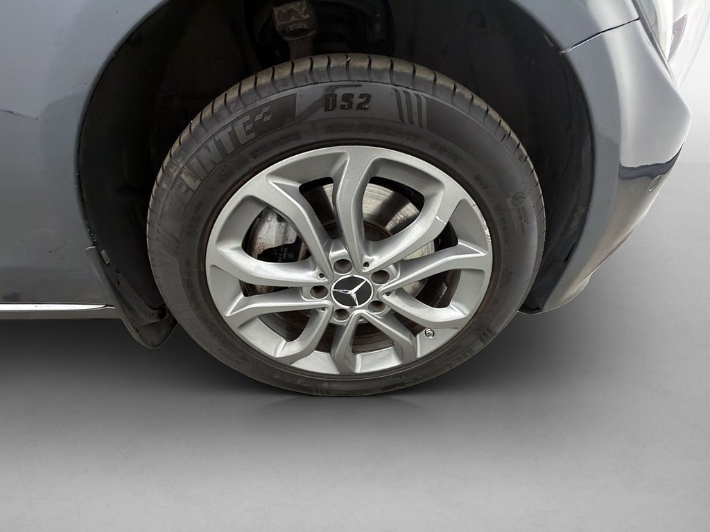 Vehicle Image 38