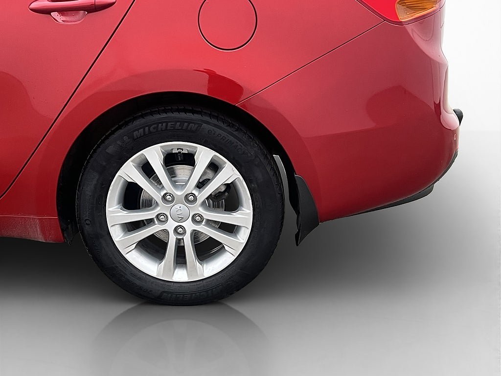 Vehicle Image 11