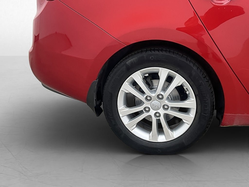 Vehicle Image 13