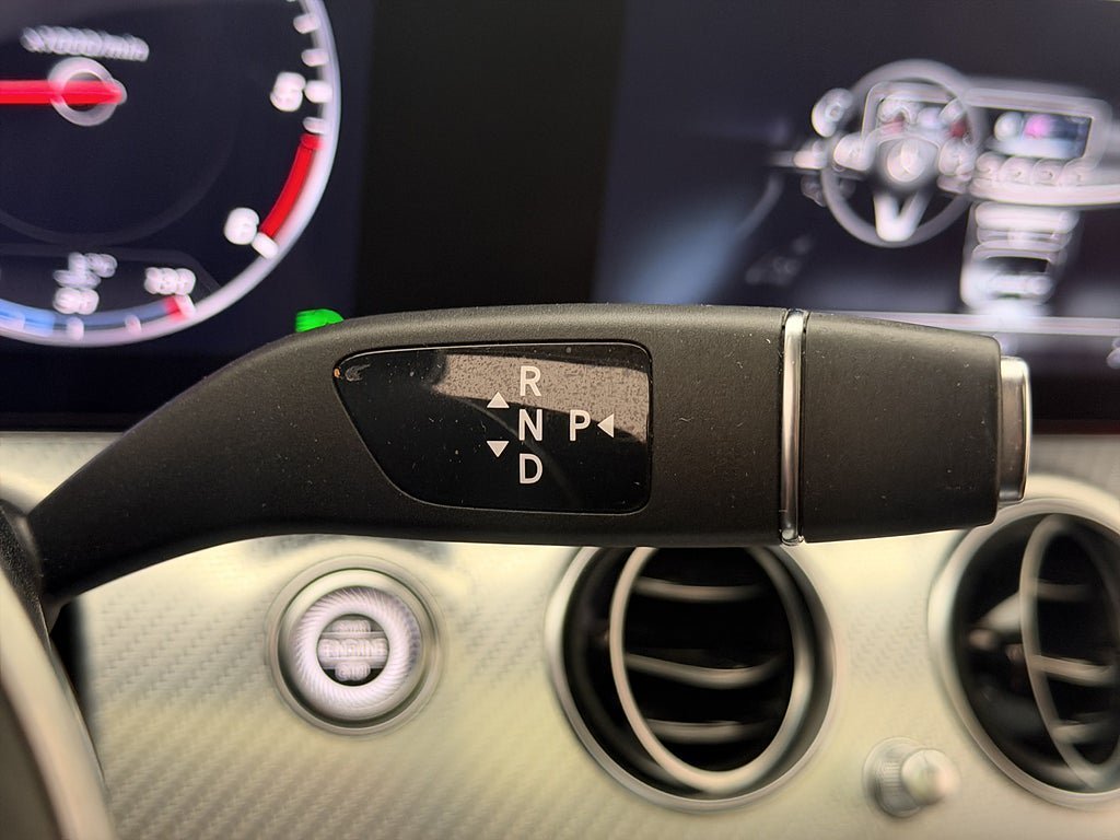 Vehicle Image 28