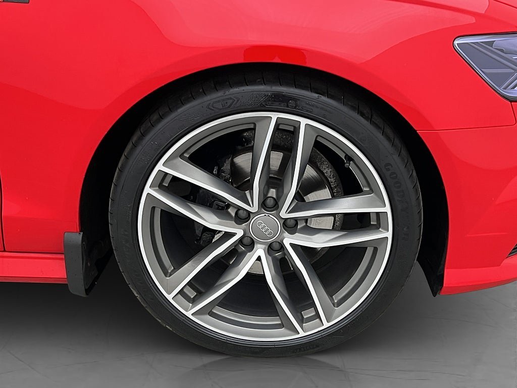 Vehicle Image 35