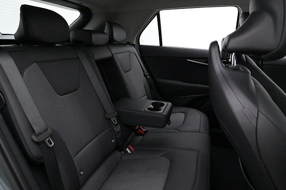Vehicle Image 24