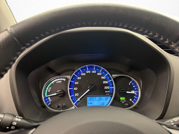 Vehicle Image 14