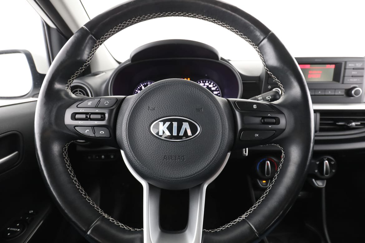 Vehicle Image 19