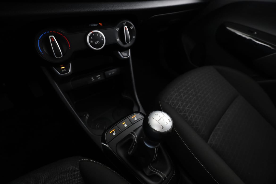 Vehicle Image 22