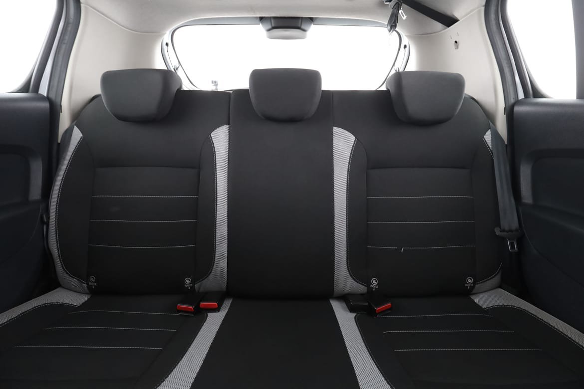 Vehicle Image 16