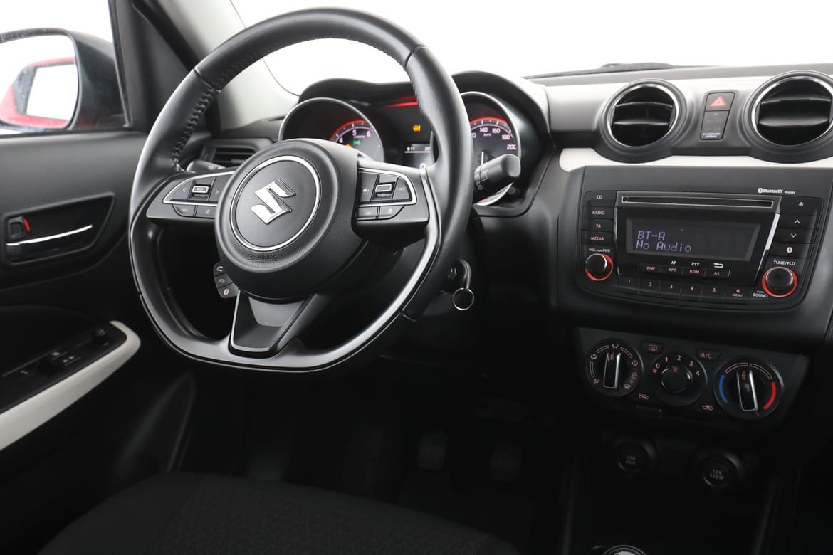 Vehicle Image 14