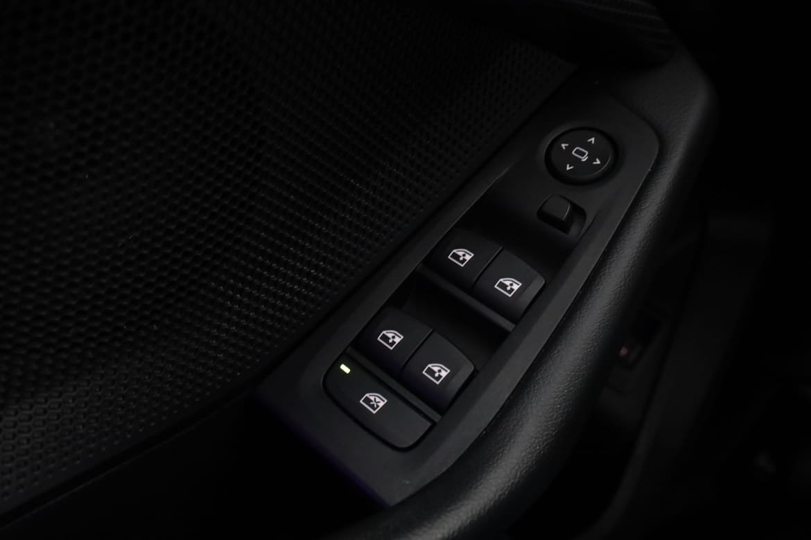 Vehicle Image 37