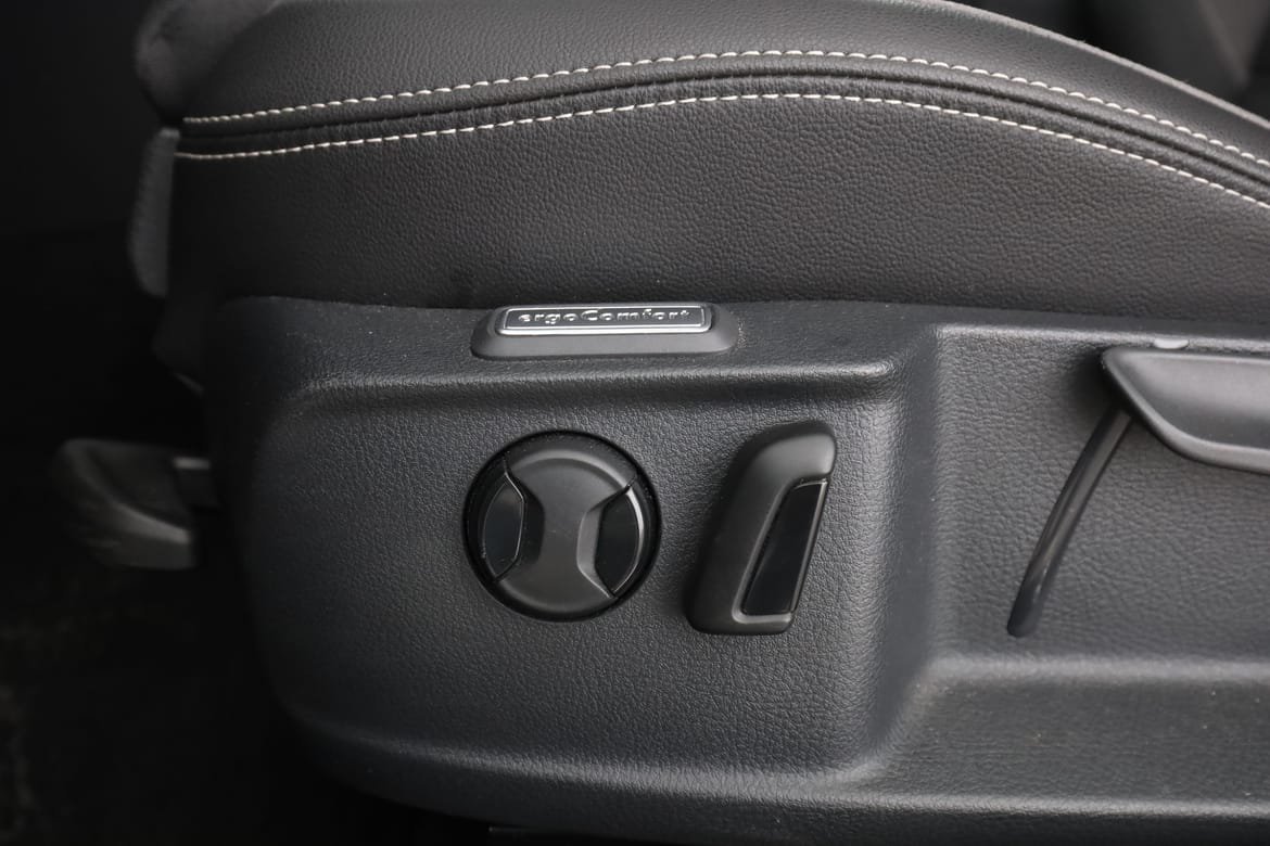 Vehicle Image 39