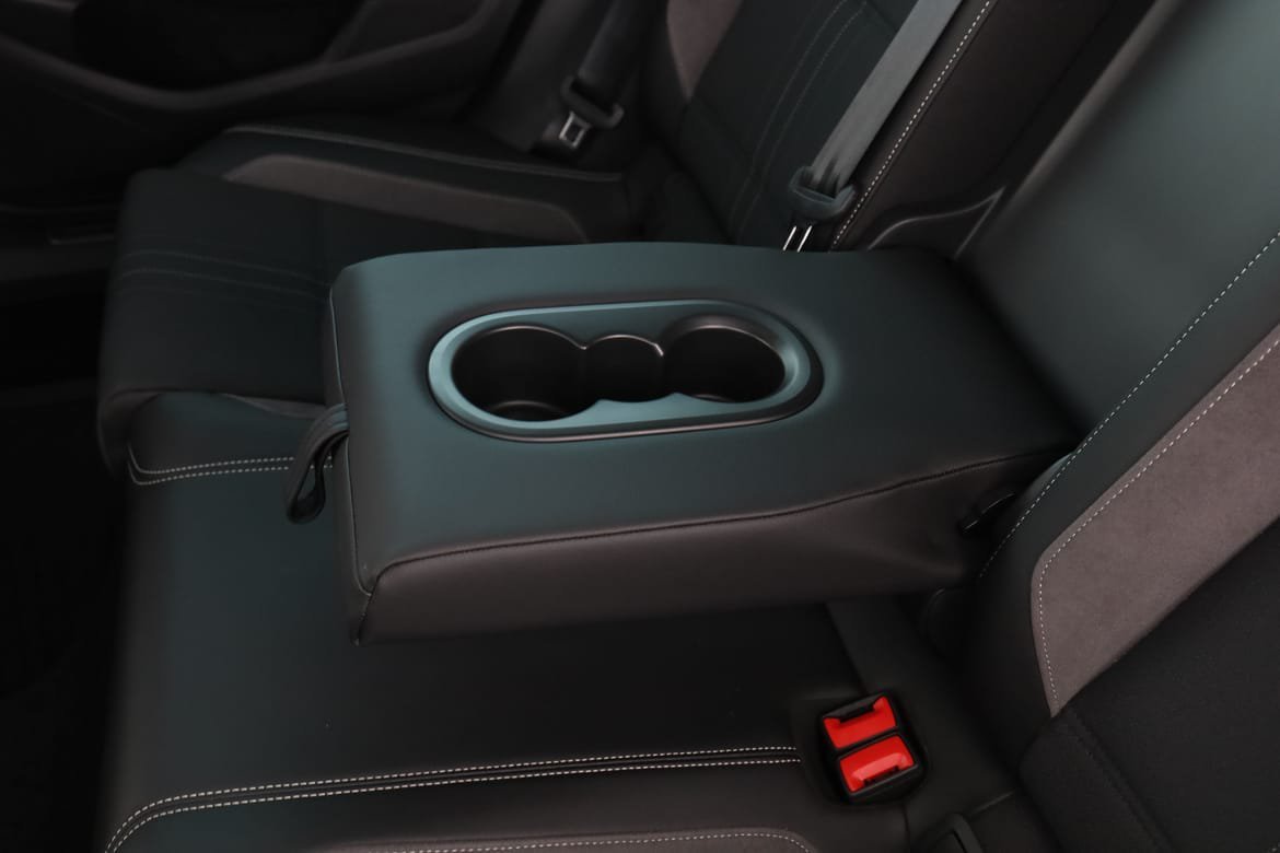 Vehicle Image 40