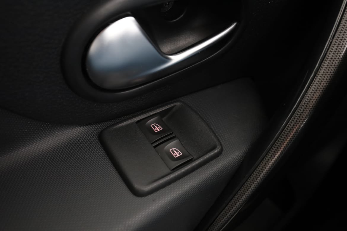 Vehicle Image 35
