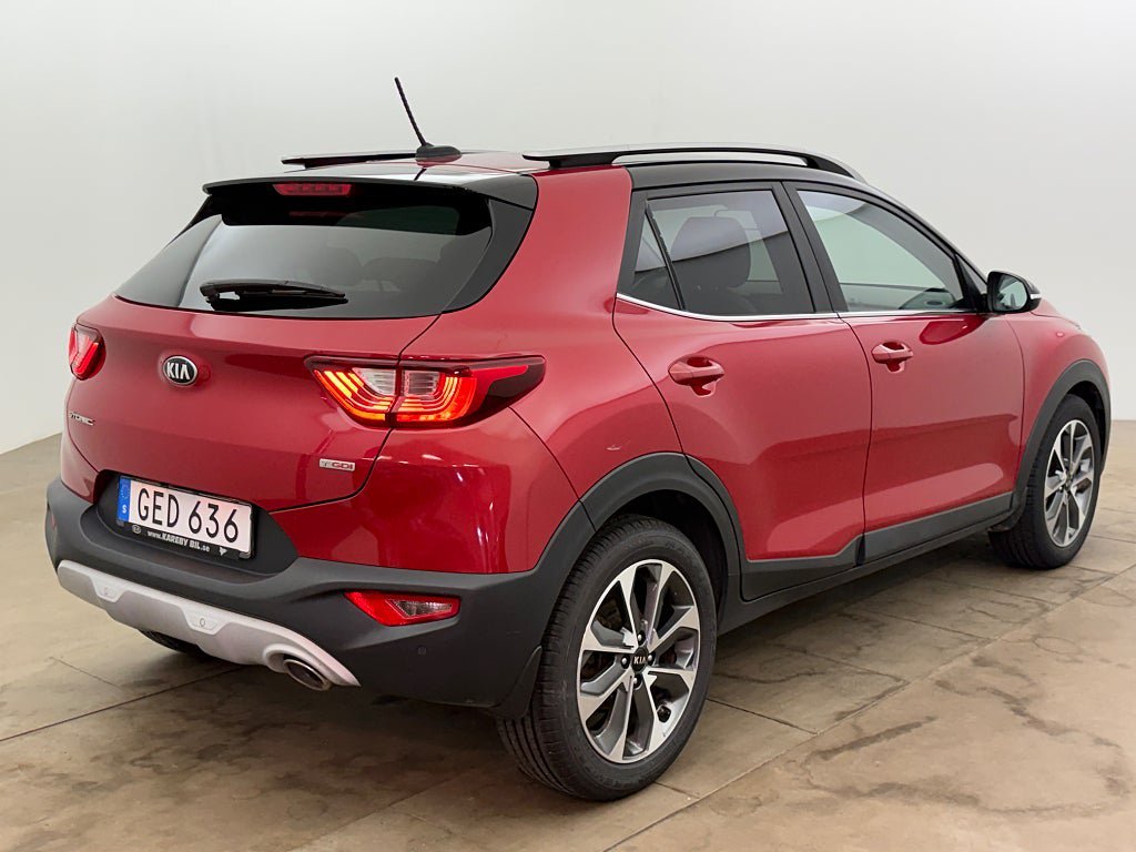 Vehicle Image 6