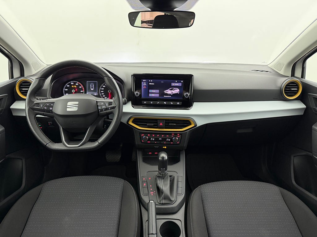 Vehicle Image 15