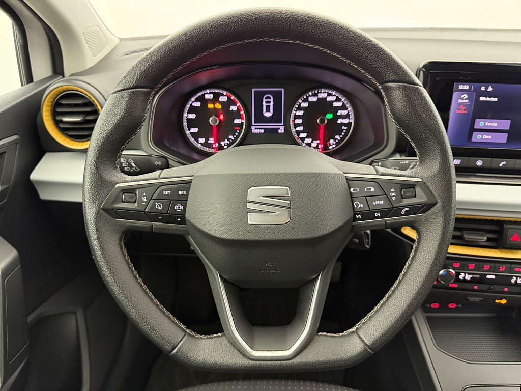 Vehicle Image 16