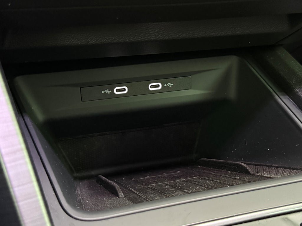 Vehicle Image 20