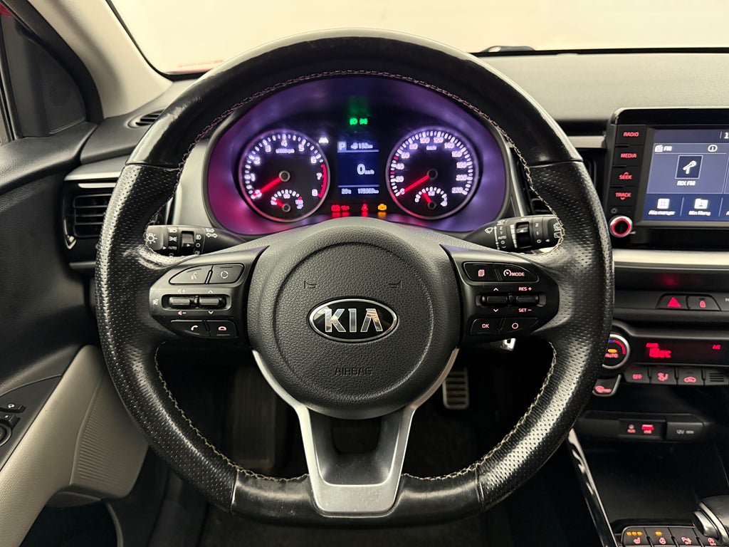 Vehicle Image 18
