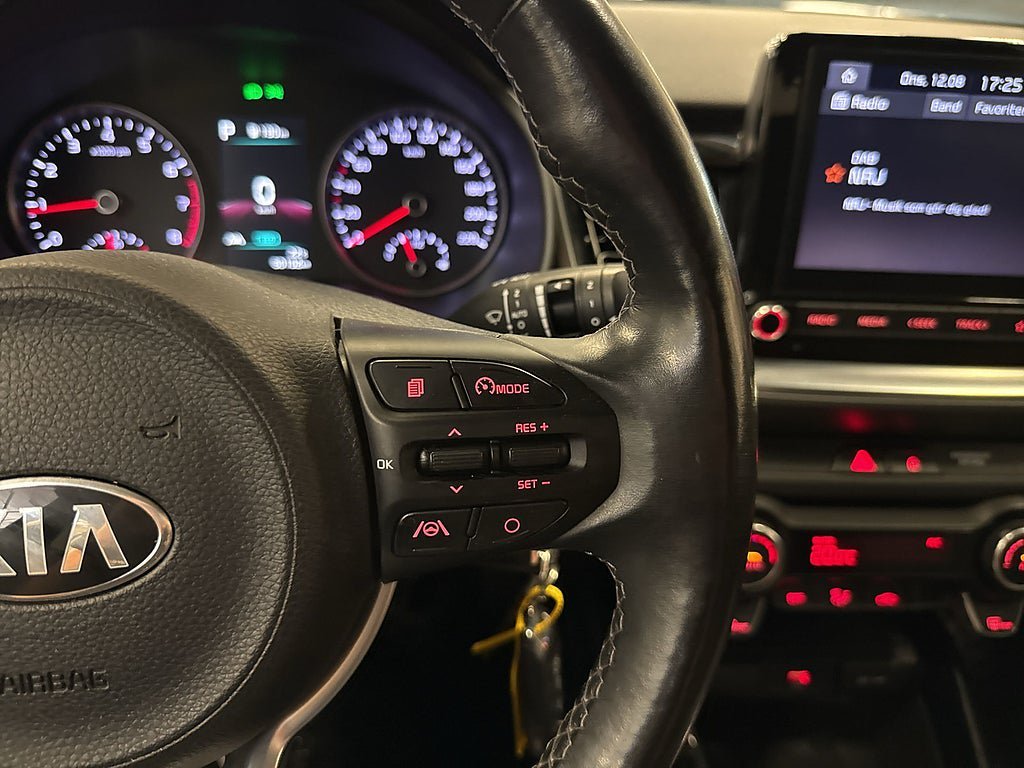 Vehicle Image 17
