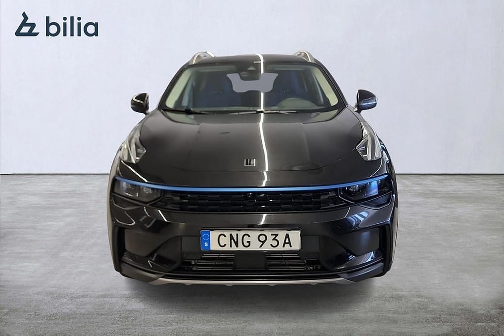 Vehicle Image 6
