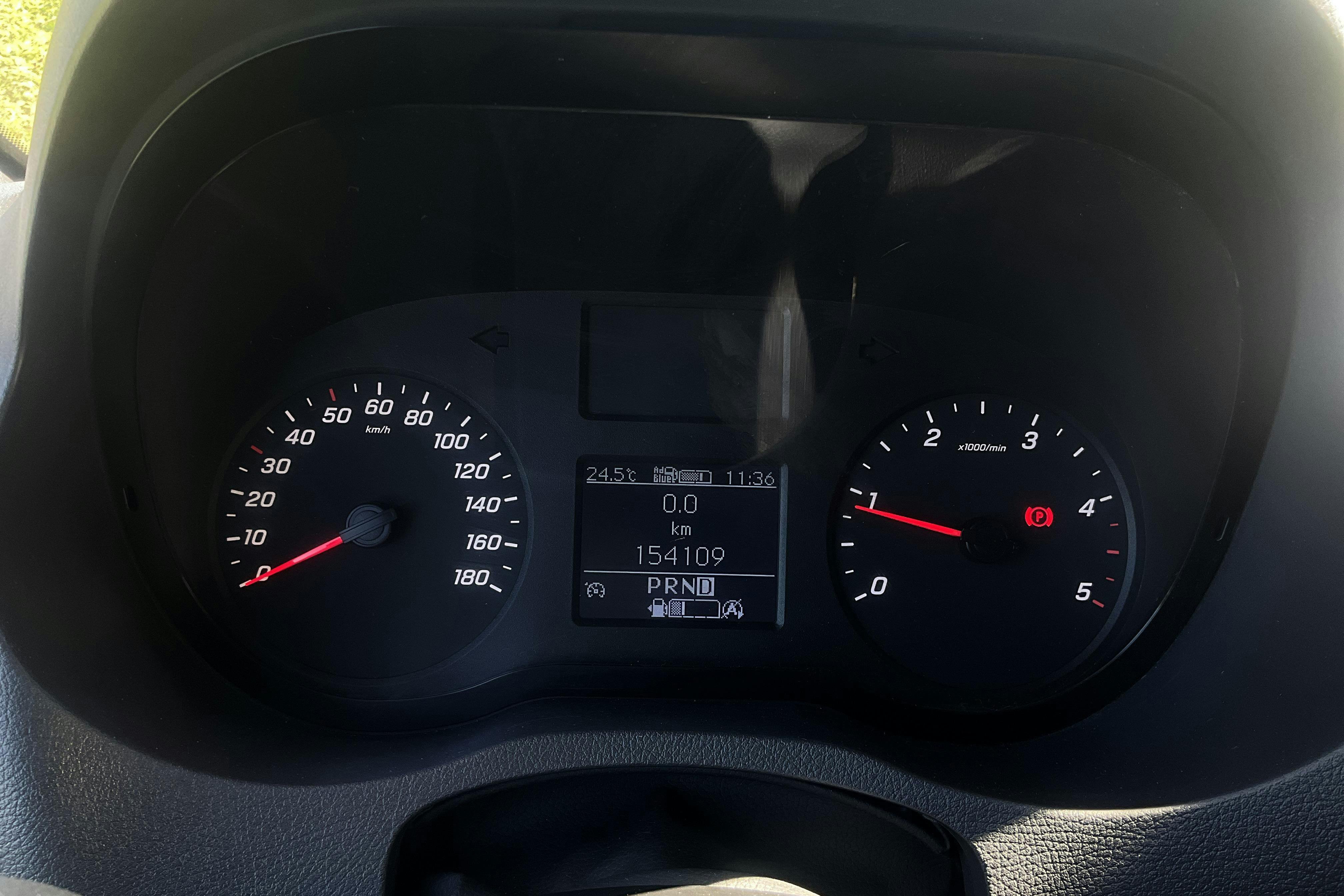 Vehicle Image 9