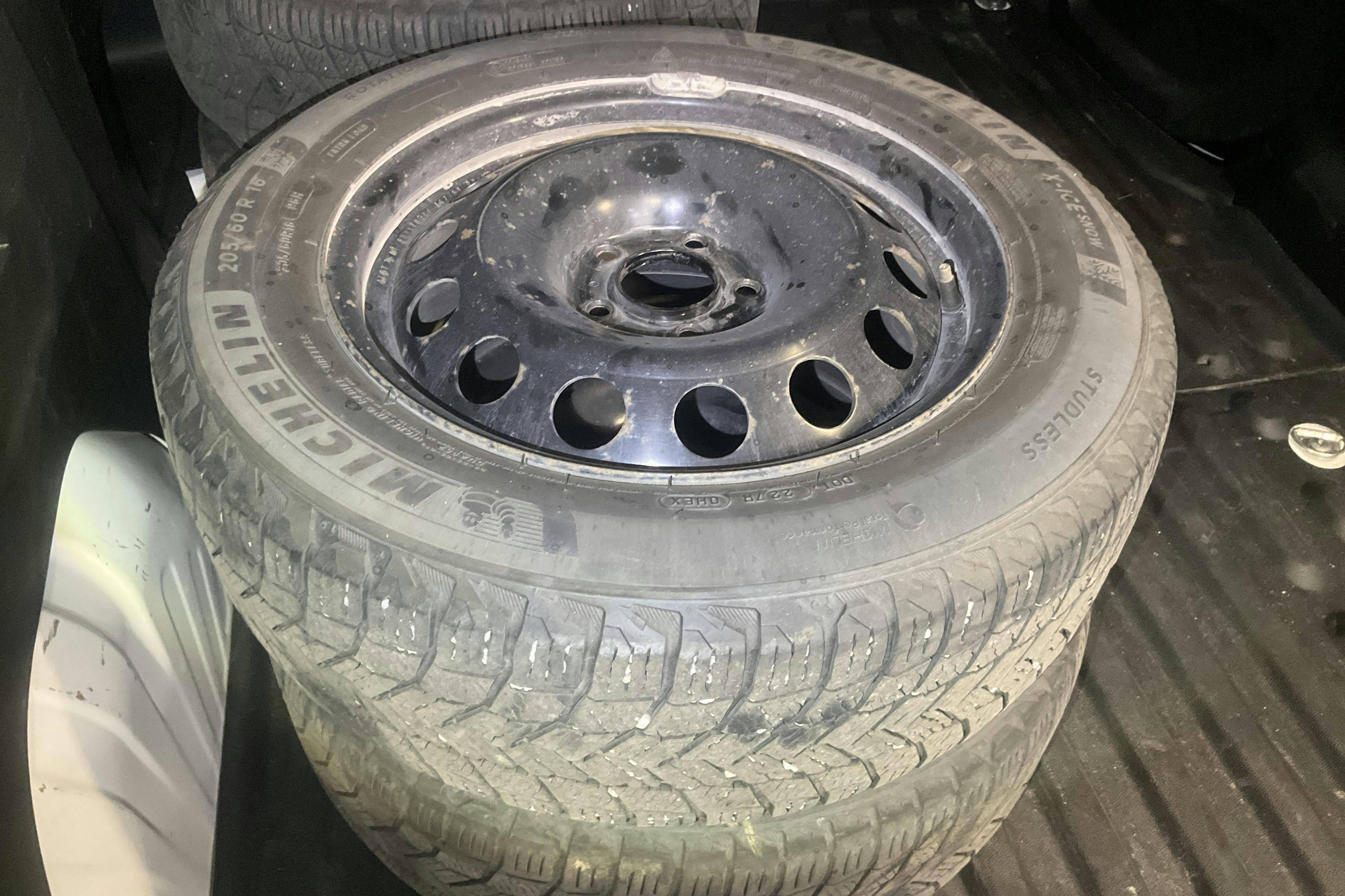 Vehicle Image 11
