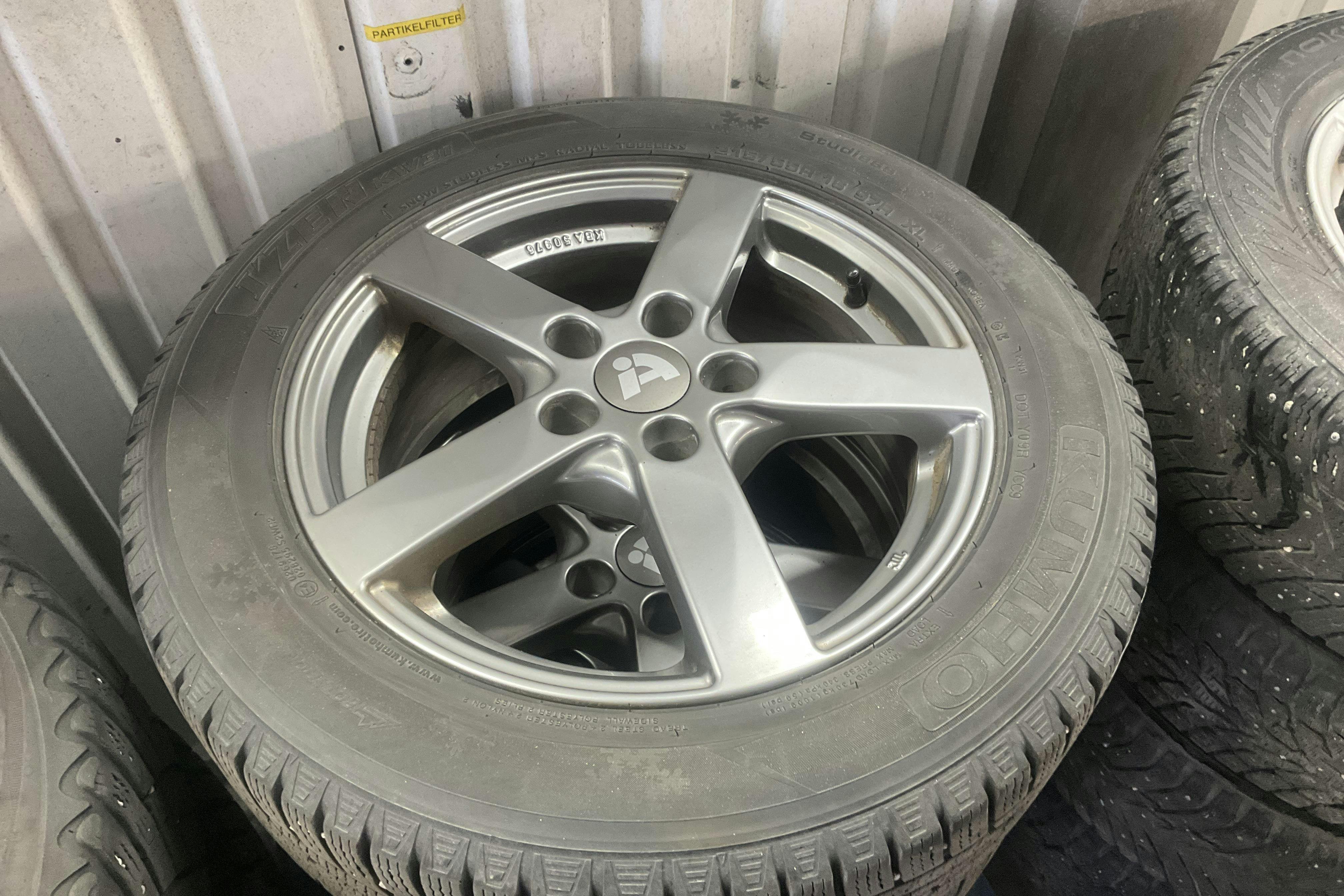 Vehicle Image 11